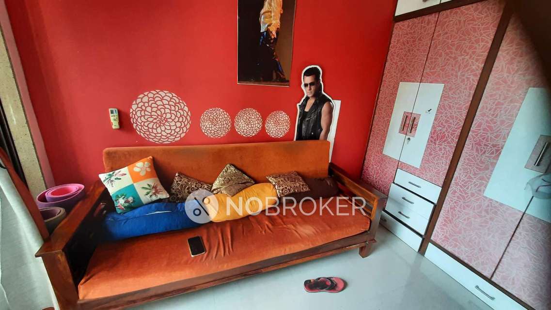 2 BHK Flat In Riddhi Tower, Riddhi Gardens For Sale  In Malad East