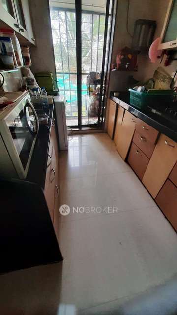 2 BHK Flat In Riddhi Tower, Riddhi Gardens For Sale  In Malad East