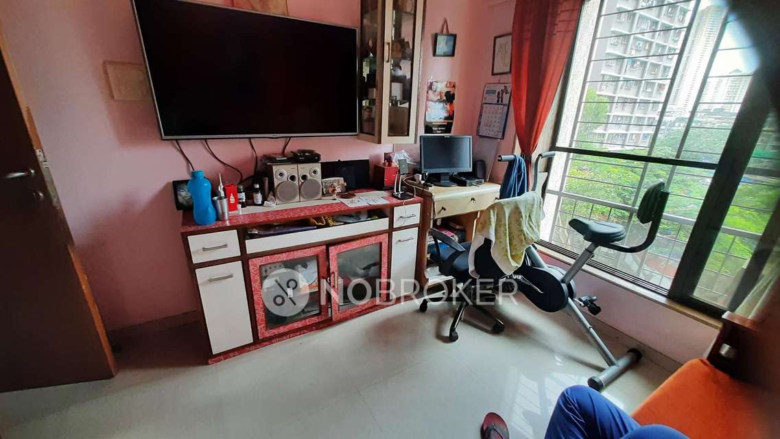 2 BHK Flat In Riddhi Tower, Riddhi Gardens For Sale  In Malad East