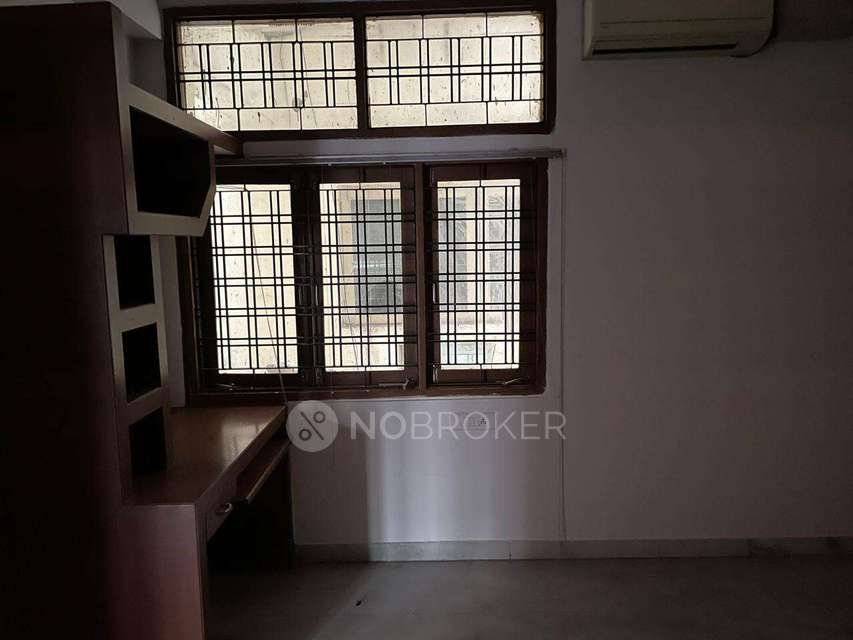 3 BHK Flat In Legend  For Sale  In Somajiguda