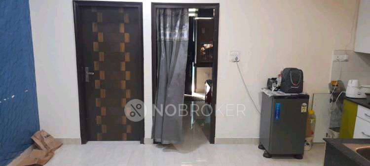 2 BHK Flat In Hometech  for Rent  In Sector-44