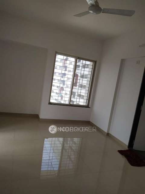 2 BHK Flat In Rahul Eastview For Sale  In Hadapsar