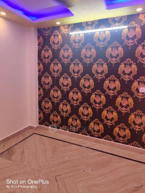 2 BHK Flat In Standalone Building  For Sale  In  Laxmi Nagar