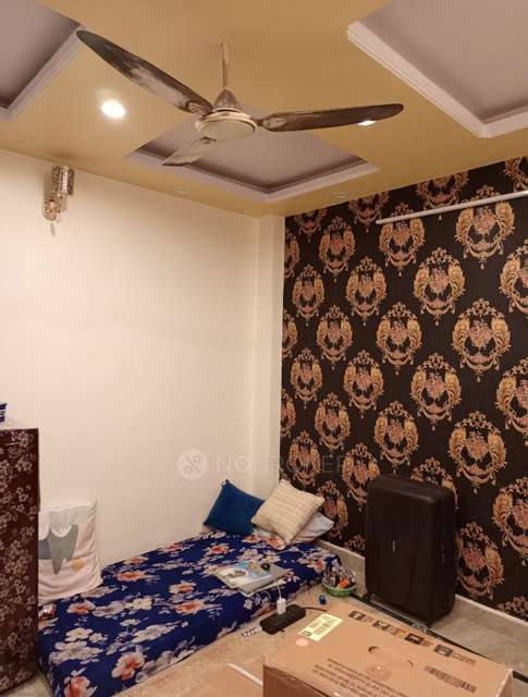 2 BHK Flat In Standalone Building  For Sale  In  Laxmi Nagar