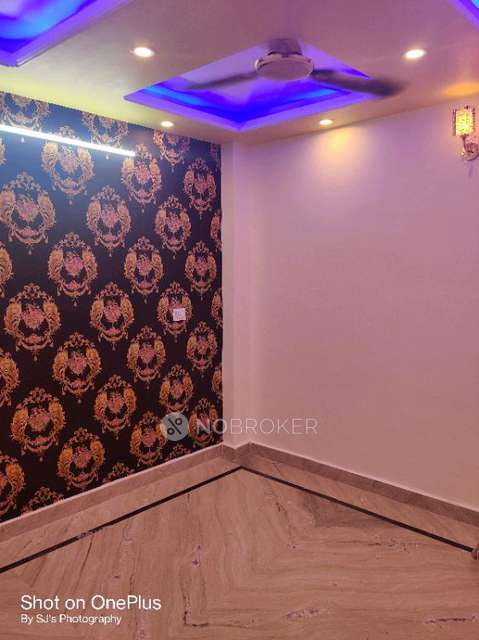 2 BHK Flat In Standalone Building  For Sale  In  Laxmi Nagar