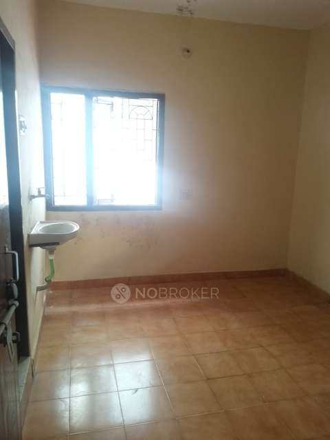 2 BHK Flat In Kaveri Apartments  For Sale  In Chakrapani Street