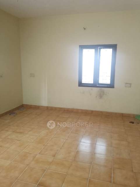 2 BHK Flat In Kaveri Apartments  For Sale  In Chakrapani Street