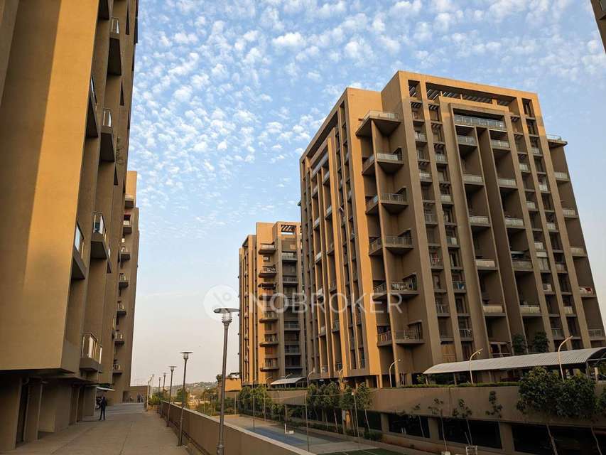 2 BHK Villa In Skyi Manas Lake for Rent  In Bhukum