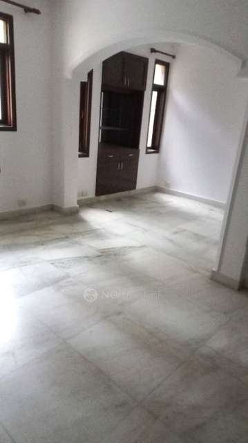 3 BHK Flat In Suncity Essel Towers for Rent  In Sector-26