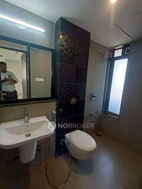1 BHK Flat In 1.5 Bhk, Lodha Splendora, Vivant For Sale  In Thane West