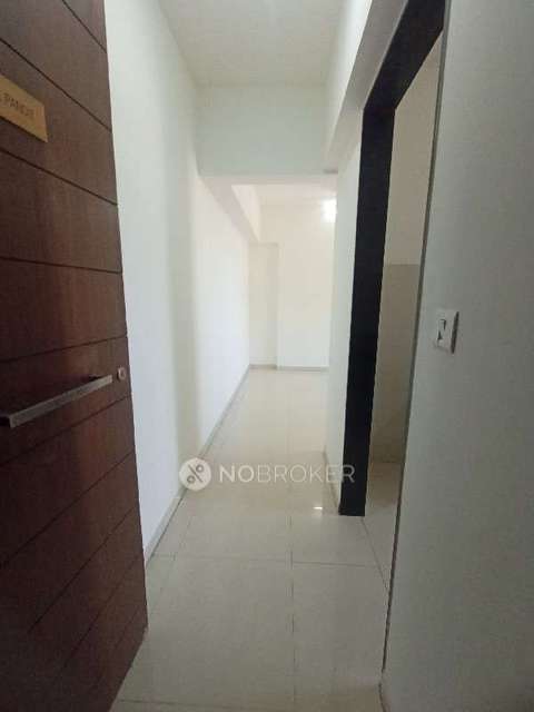 1 BHK Flat In 1.5 Bhk, Lodha Splendora, Vivant For Sale  In Thane West