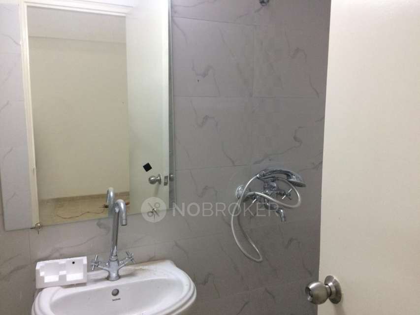 4 BHK Flat In Gaur Atulyam For Sale  In Omicron 1