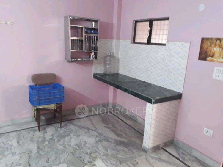 1 RK Flat In Stand Alone Building  for Rent  In Shadipur
