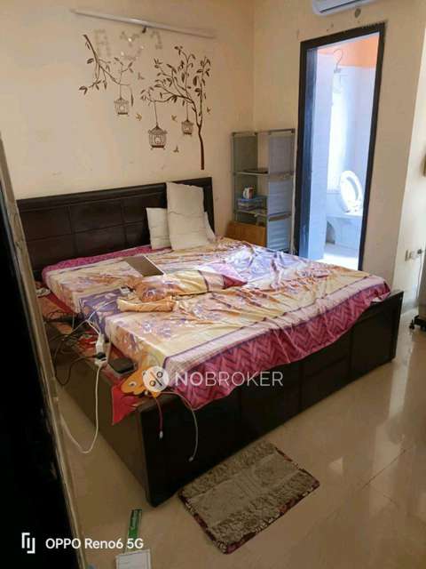 2 BHK Flat In Jai Hind Apartment For Sale  In Chhattarpur