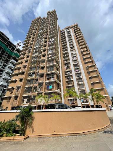 1 BHK Flat In Universal Cubical For Sale  In Jogeshwari West