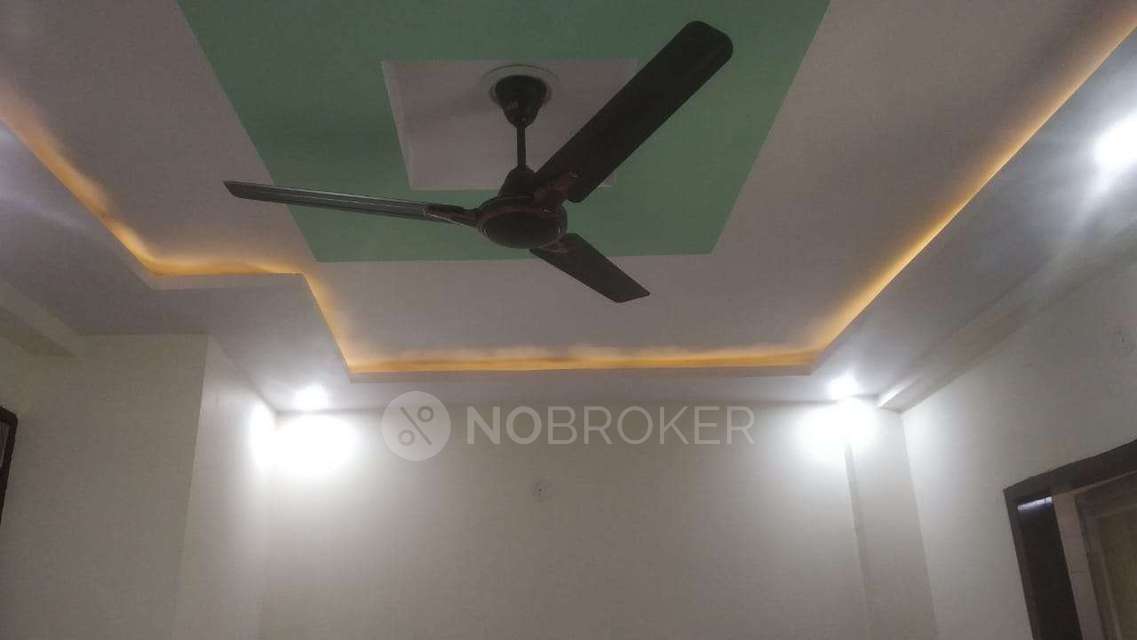 2 BHK Flat In Standalone Building  For Sale  In Vipin Garden