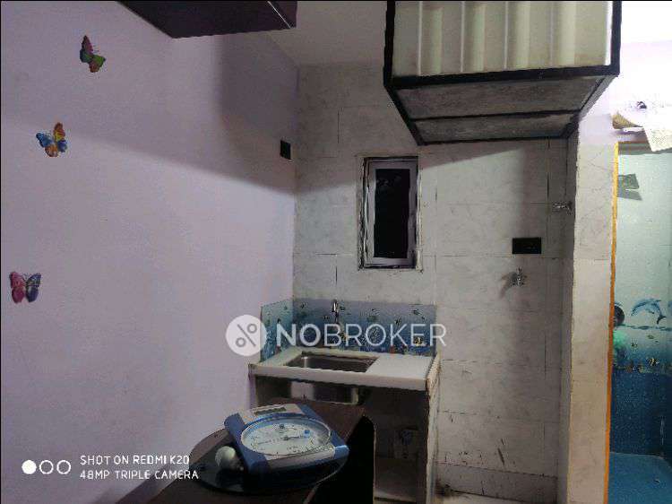 1 RK Flat In Lakshmi Chs,sec - 10,sanpada,navi Mumbai for Rent  In Sanpada
