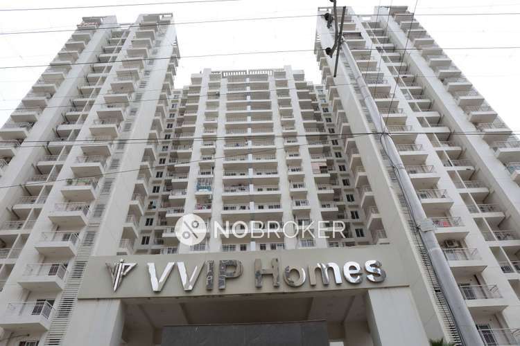 3 BHK Flat In Vvip Homes For Sale  In Gaur City 2