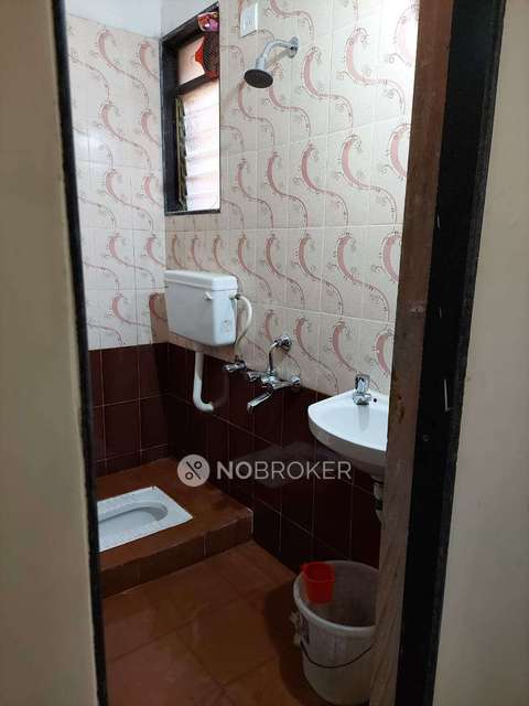 1 BHK Flat In Gayyatri Indraprasth Chs For Sale  In Adaigaon