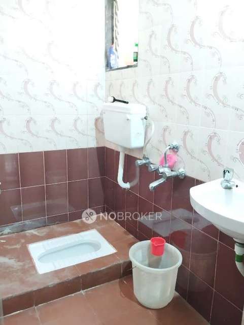 1 BHK Flat In Gayyatri Indraprasth Chs For Sale  In Adaigaon