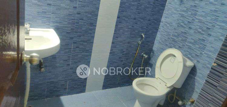 2 BHK Flat In Peninsula Pinnacles Apartments For Sale  In S.medihalli