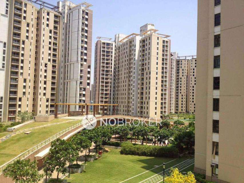 3 BHK Flat In Unitech Heights for Rent  In Sector Chi Iii