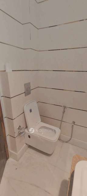 4 BHK Flat For Sale  In Pitampura