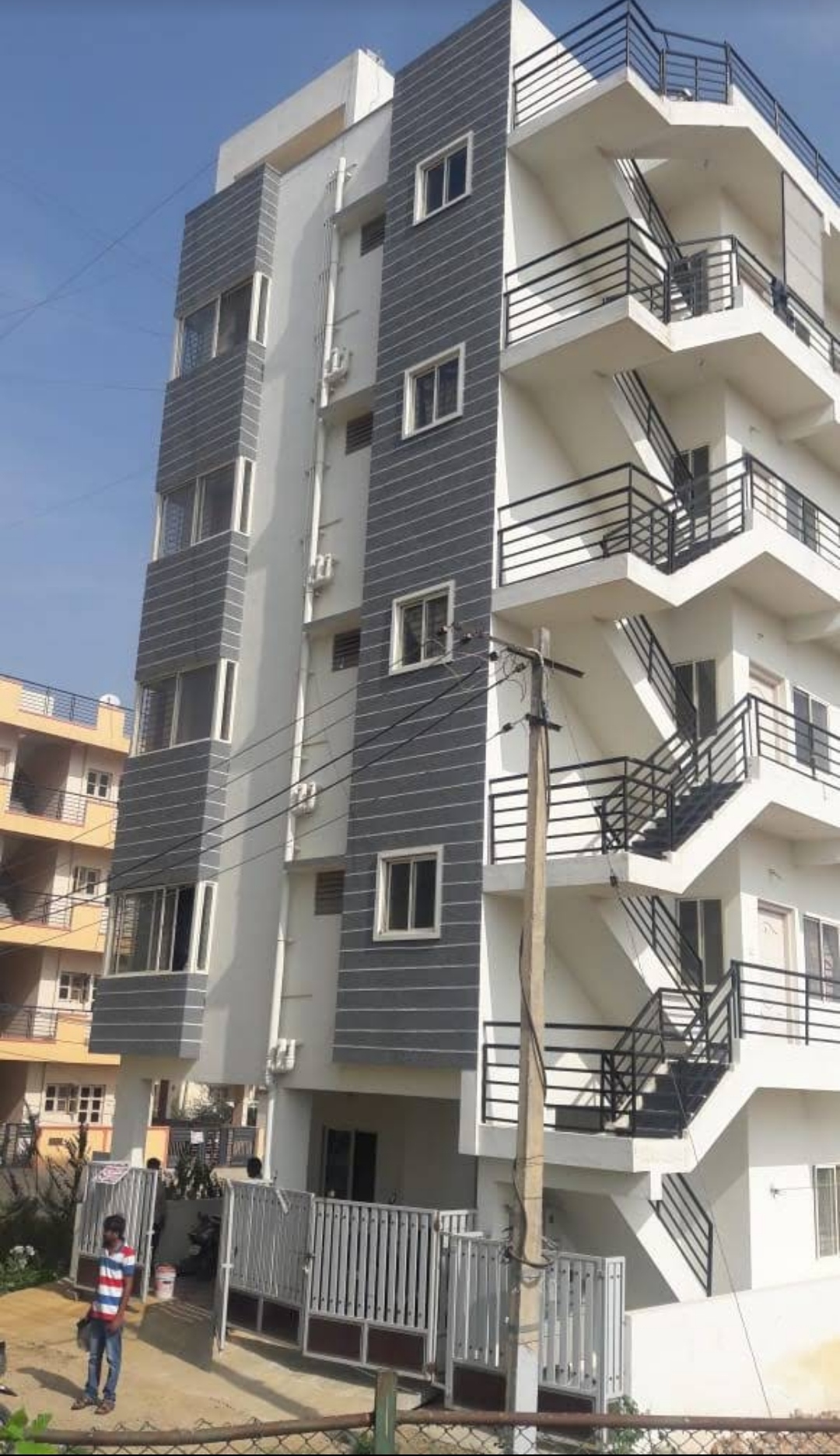 Annu Meadows Apartment Singasandra, Bangalore Apartments/Flats NoBroker