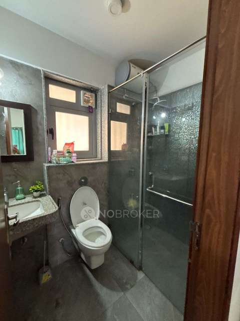 2 BHK Flat In Amanora Adreno Towers for Rent  In Amanora Park Town, Hadapsar