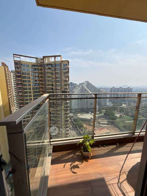 2 BHK Flat In Amanora Adreno Towers for Rent  In Amanora Park Town, Hadapsar
