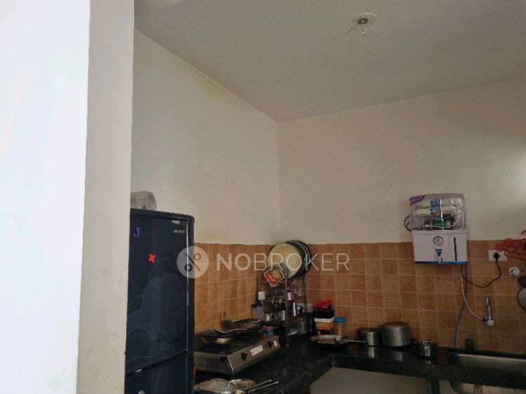 Shared Room for Male In 2 BHK  In Yashwin Anand In Sus
