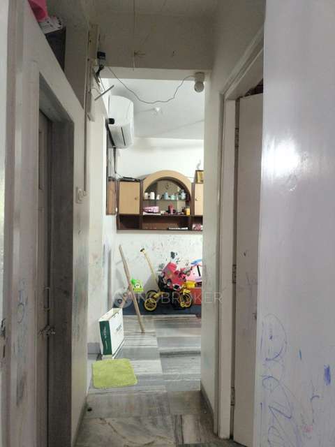 2 BHK Flat In Bhairav Chs For Sale  In Andheri West 