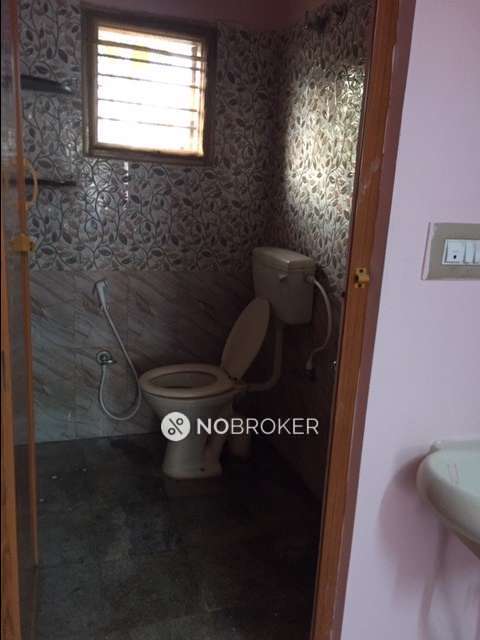 4+ BHK Flat In Dhanvin Sai Nivas For Sale  In Abbigere