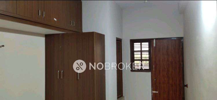 2 BHK Flat for Rent  In Mahalakshmi Layout