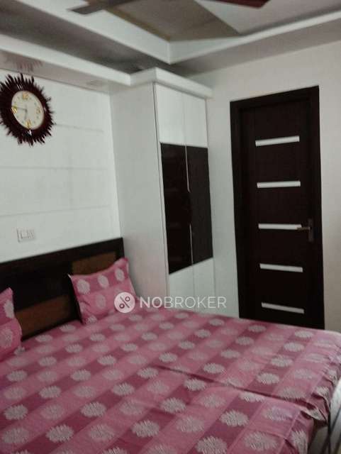3 BHK Flat In H. No. 98 Pocket 17 Sector 24 Rohini for Rent  In Rohini