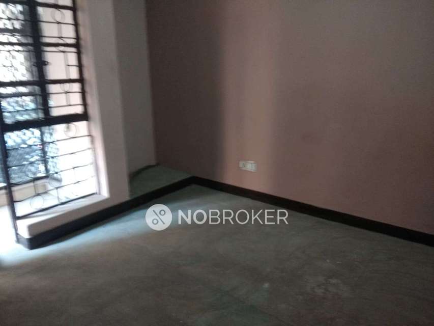 3 BHK Flat In Glorious Apartment for Rent  In Bakkar Wala School