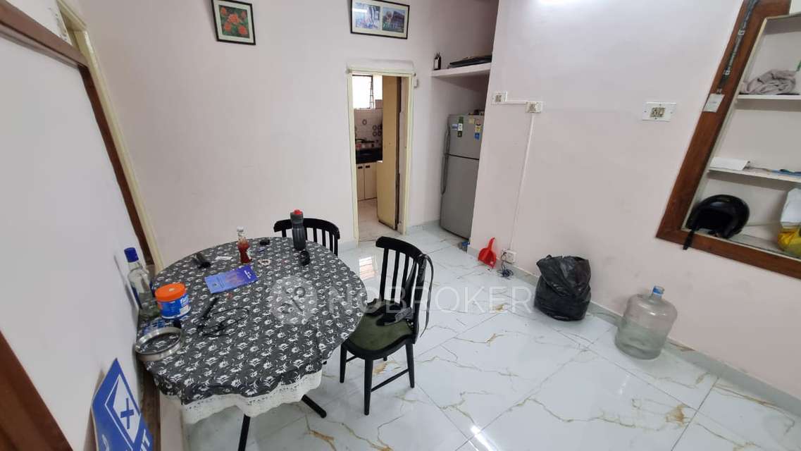 2 BHK Flat In Ganapathy Apartments, Shantinagar for Rent  In Shantinagar Jain Temple