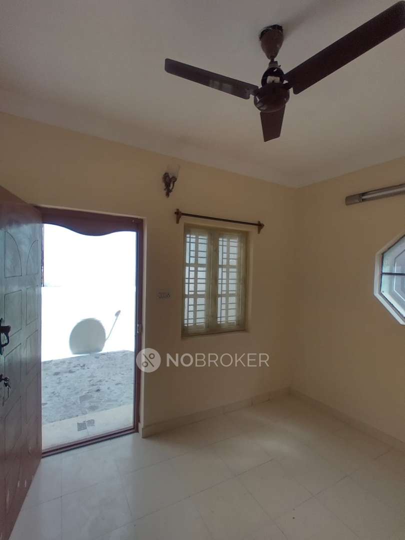 Independent House Mico Layout Police Station Rent WITHOUT BROKERAGE