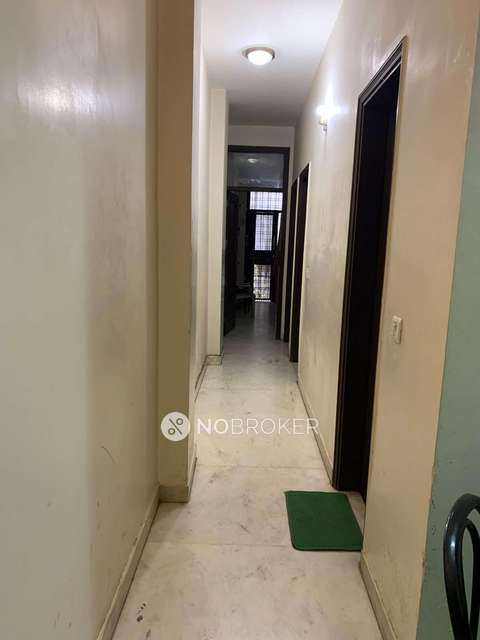 3 BHK Flat In Standalone Building  For Sale  In East Of Kailash