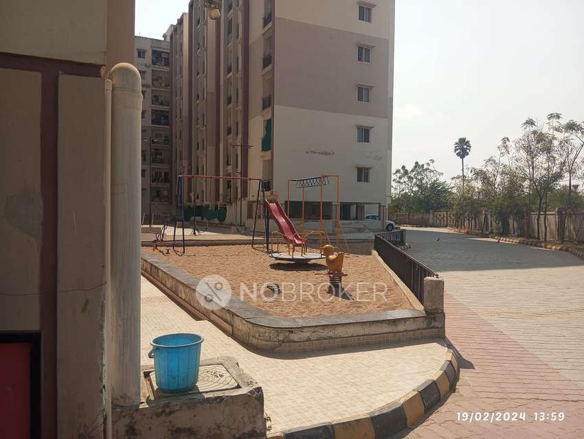 2 BHK Flat In Paramount Avenue For Sale  In Nagaram