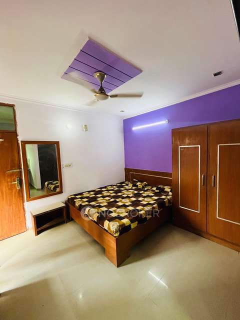 PG for Girls in Sector 24