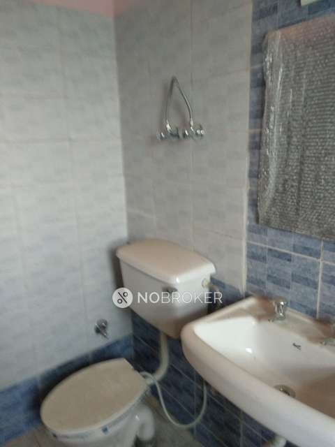 3 BHK Flat In Hig Flats For Sale  In Omicron I