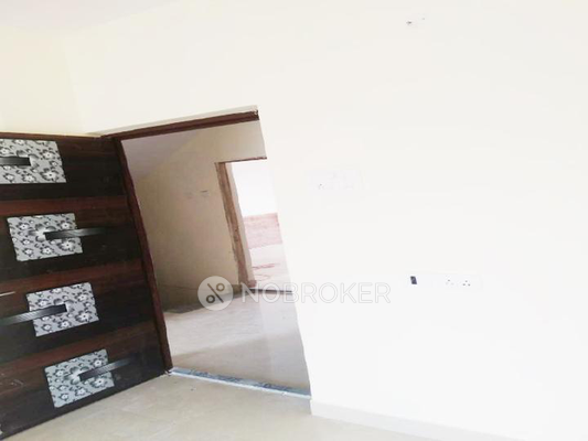1 BHK Flat In Shreenath Complex for Rent  In Manjri Bk