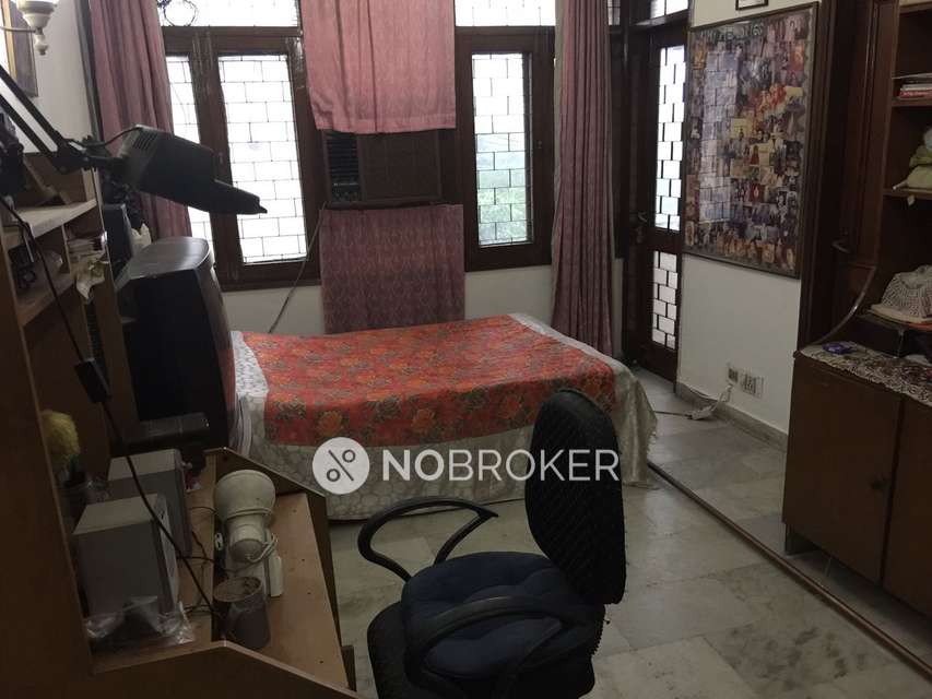 3 BHK Flat For Sale  In Panchsheel Park