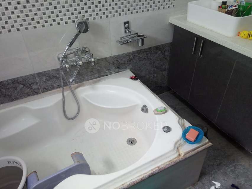 4+ BHK Flat For Sale  In Kadugodi