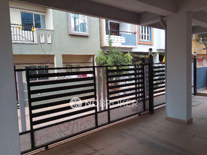 4+ BHK Flat For Sale  In Kadugodi