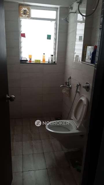 2 BHK Flat In Amanora Victory Towers - Sainik City for Rent  In Mundhwa