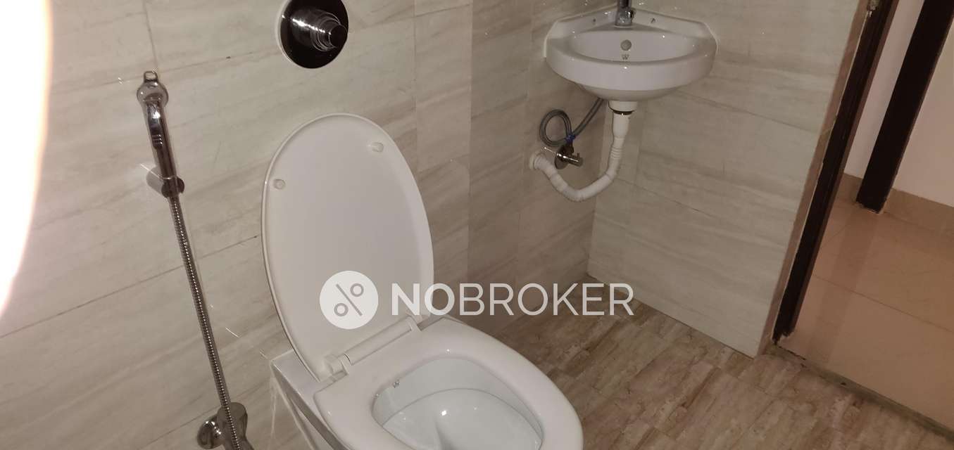 2 BHK Flat In Amanora Victory Towers - Sainik City for Rent  In Mundhwa