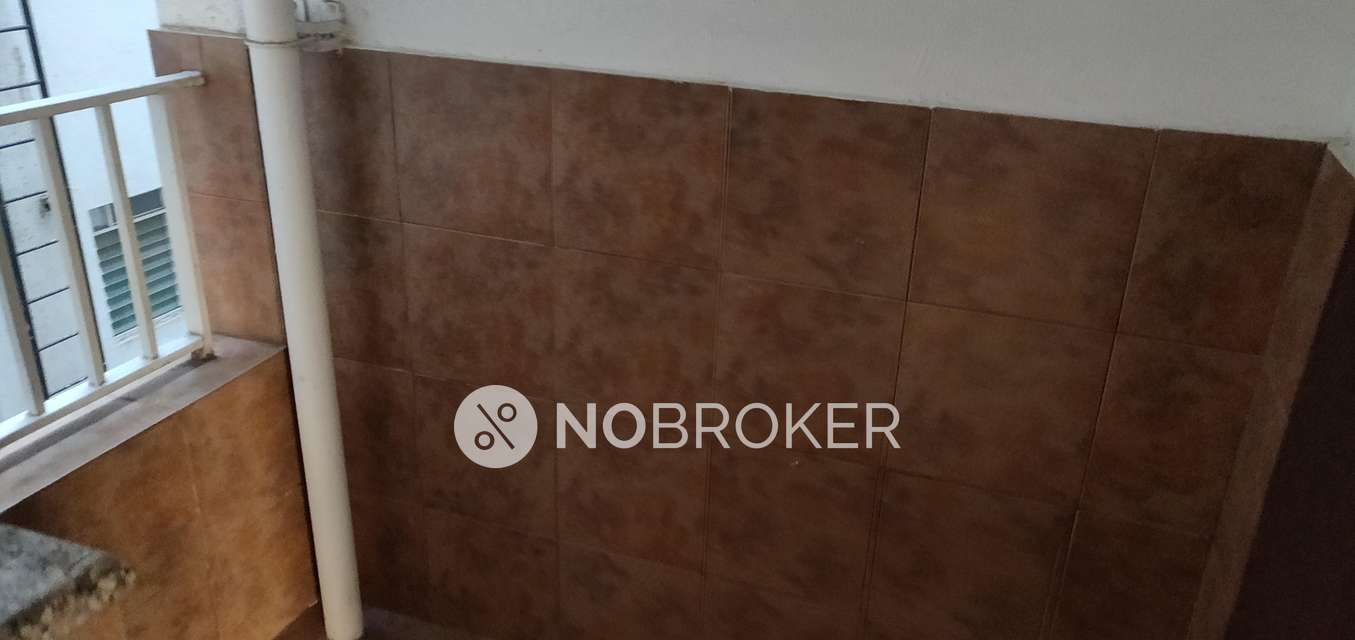 2 BHK Flat In Amanora Victory Towers - Sainik City for Rent  In Mundhwa