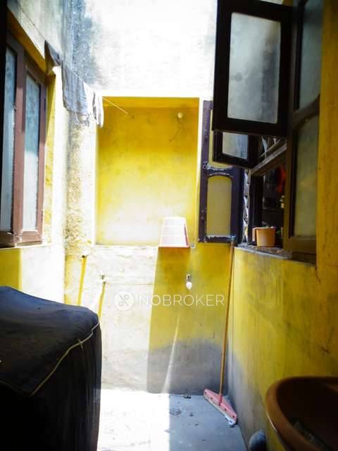 4+ BHK Flat For Sale  In Thousand Lights